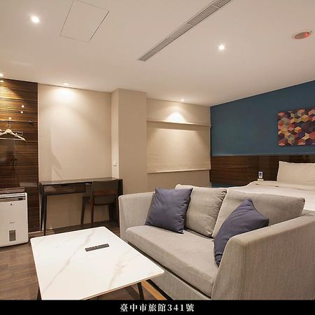 P&F Hotel Тайчжун Экстерьер фото